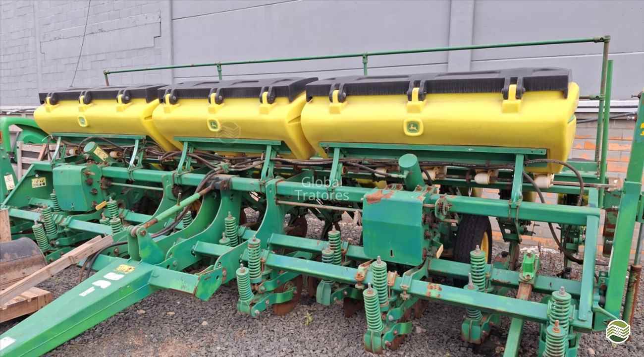 PLANTADEIRA JOHN DEERE PLANTADEIRAS 1113 Global Tratores - John Deere - Araucária ARAUCARIA PARANÁ PR
